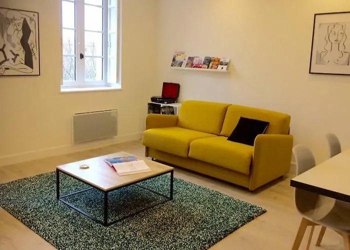 Carnot Chic Apartment *