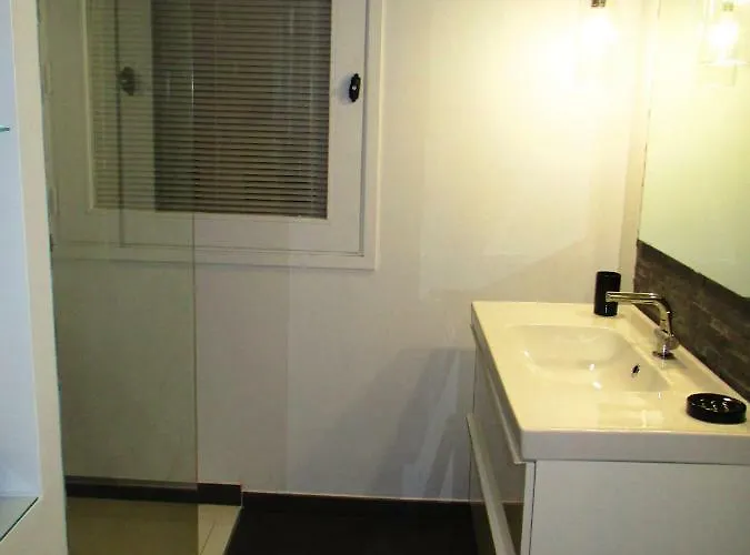 Carnot Chic Apartament *